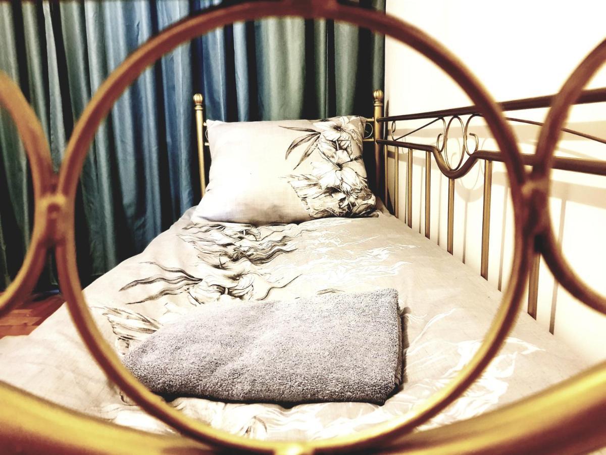 Apartament Czarlinskiego Torun Bagian luar foto